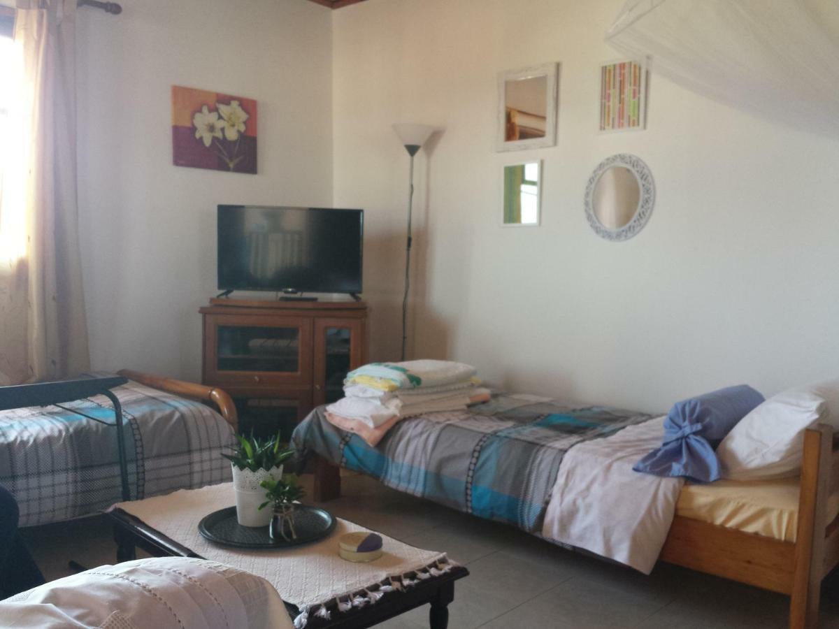 Smile House Near Athens Airport 300M From The Sea Villa Artemida  Esterno foto